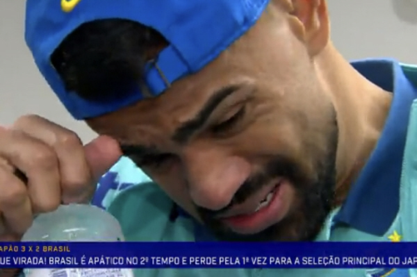 Brazil DF, who caused a major accident in the Tokyo disaster, ended up crying over his wife's story...Don't hang me on the cross