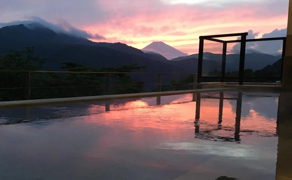 Whimsy soul - Japan hotels with fuji views 7