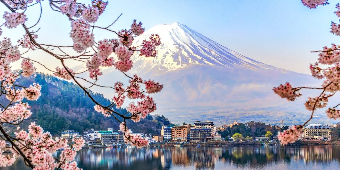 10 Most Beautiful Places to Visit in Japan 10 Most Beautiful Places to Visit in Japan