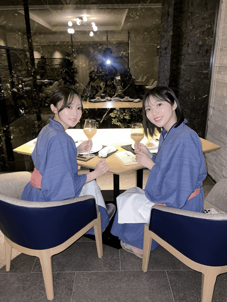 Ishitobi Erika and Toyota Moe's Trip to Atami♨️🫶🏻