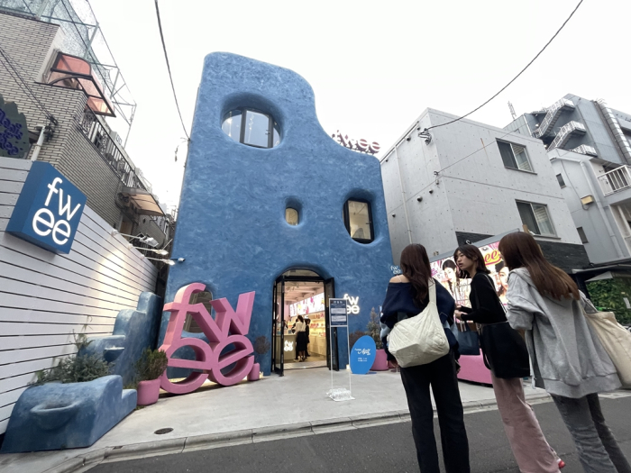 fwee's flagship outlet in Shin-Okubo, Tokyo