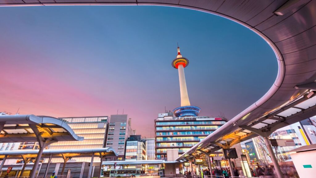 kyoto tower