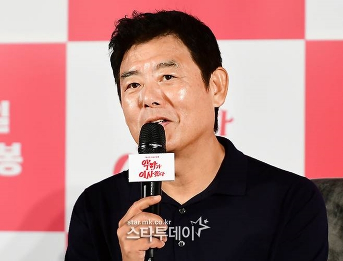Sung Dong-il. Photo courtesy of Star Today DB