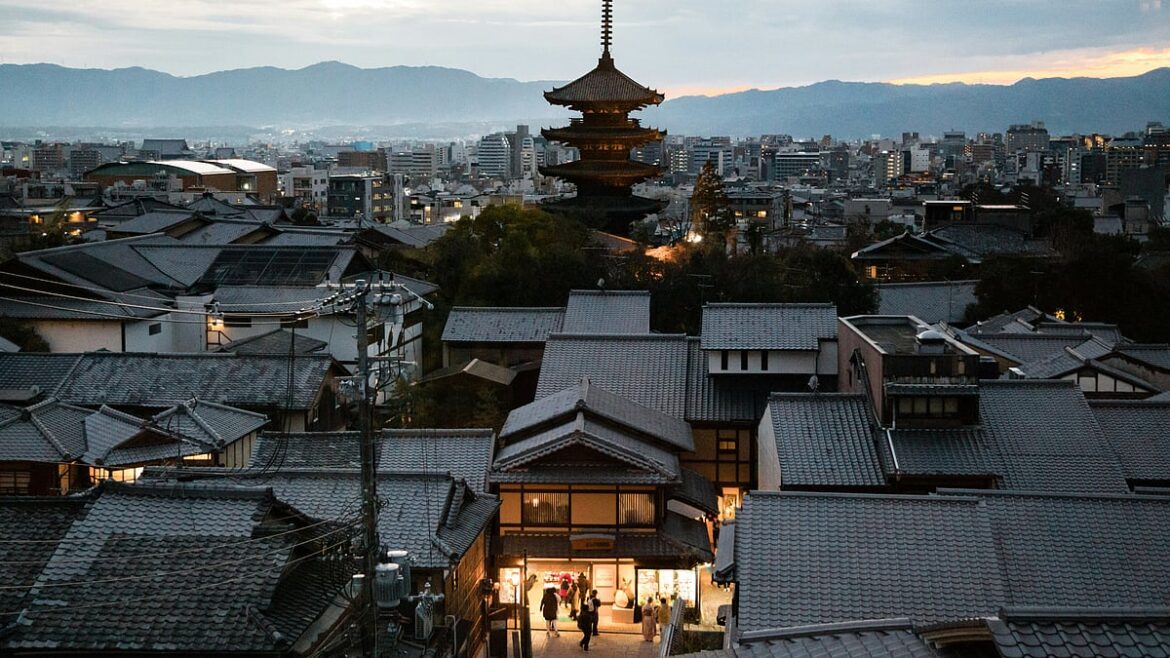 Kyoto’s New Hotel Tax To Tackle Overtourism Kyoto’s New Hotel Tax To Tackle Overtourism