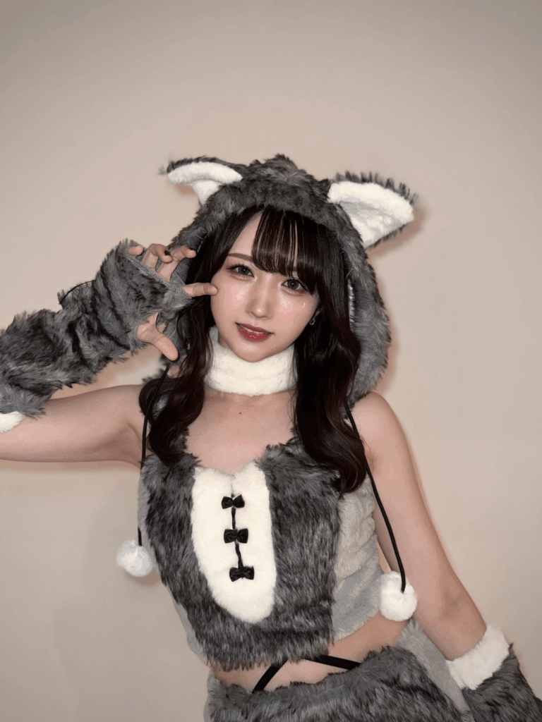 Wolfy Okada Mei🐺🩶🐾