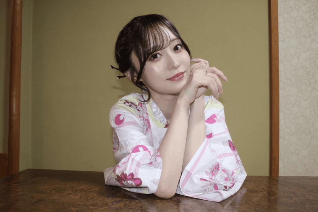 Ishitobi Erika from Her Bus Tour