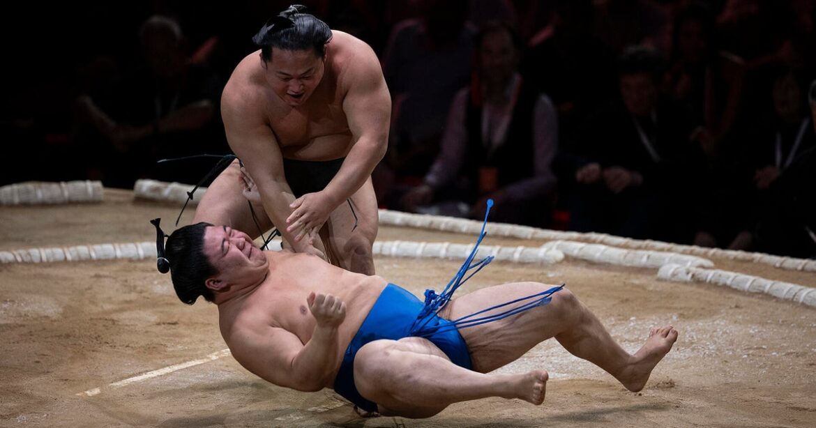 London hosts major sumo wrestling tournament, second ever outside of Japan London hosts major sumo wrestling tournament, second ever outside of Japan