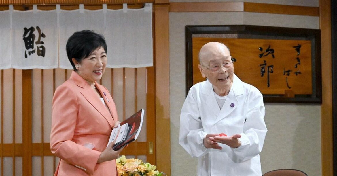 Japan's sushi legend Jiro Ono turns 100 and is not ready for retirement - The Mainichi