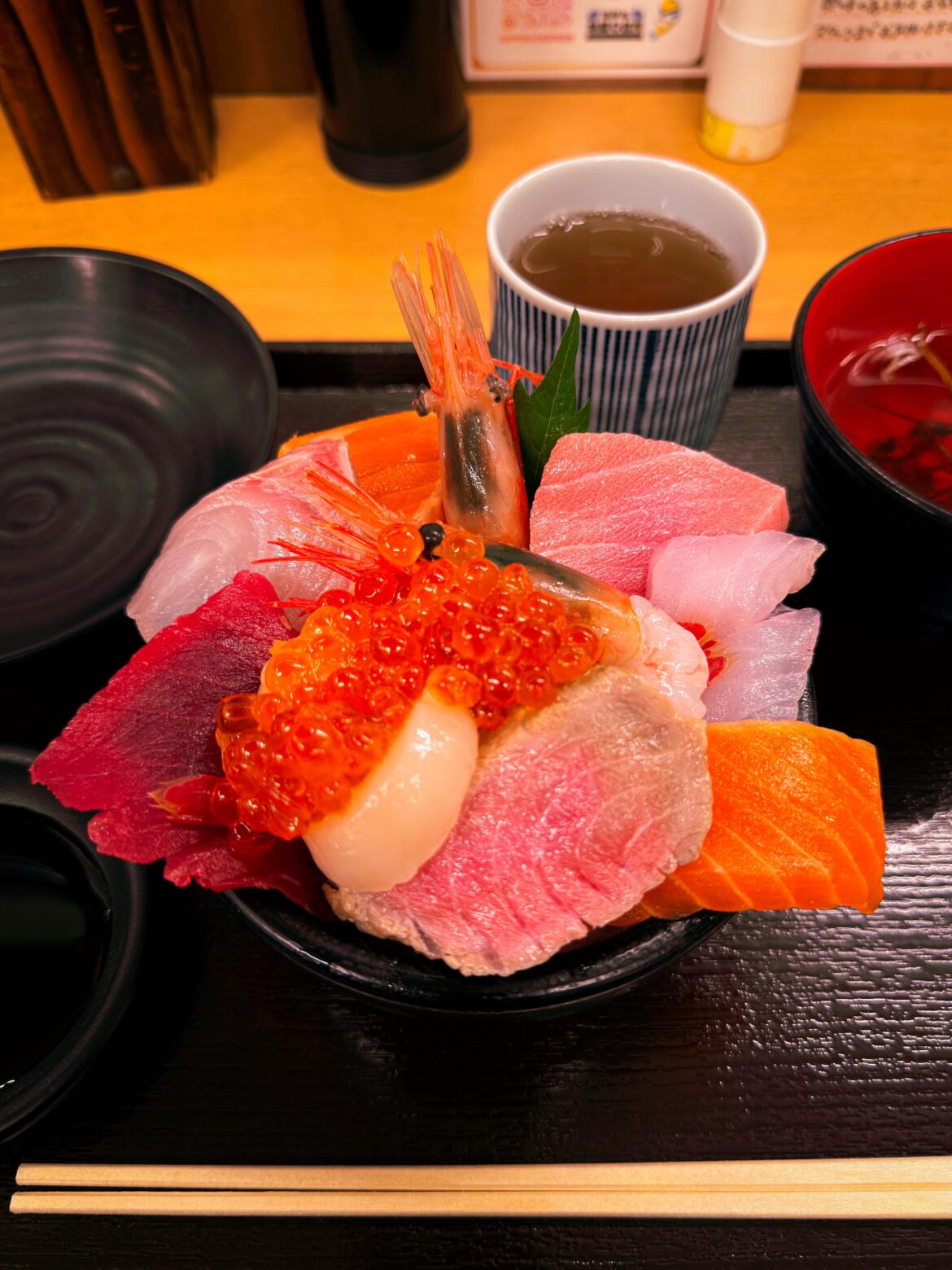 When Nijo seafood market it too crowded, just go in front. Sapporo