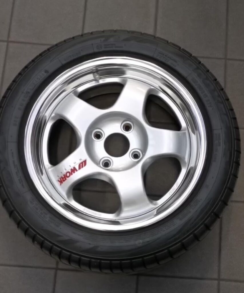 Can you tell me the name of this wheel please? :)