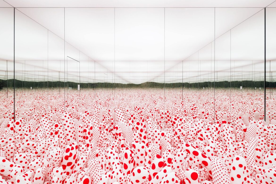 Yayoi Kusama: Infinity – Selected Works From The Collection | Espace Louis Vuitton Osaka