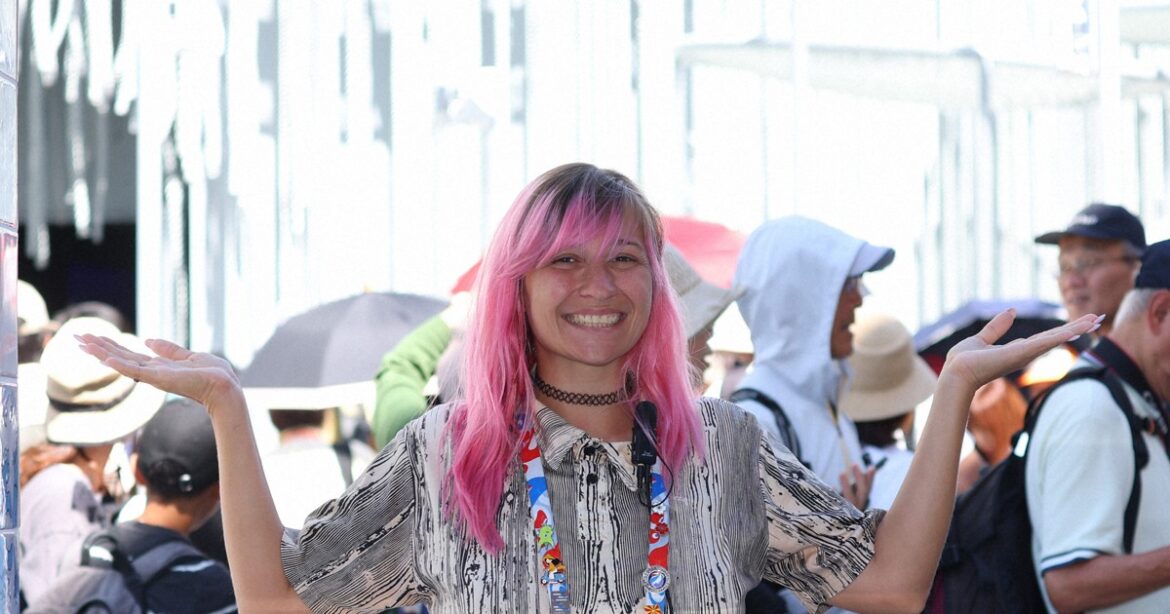 News in Easy English: Portugal Pavilion staff help stranded visitors at Osaka Expo