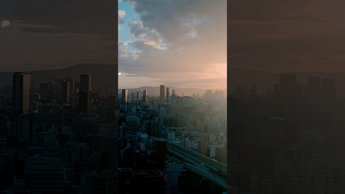 Osaka Sunrise  and Moon in A Same Frame Time-lapse