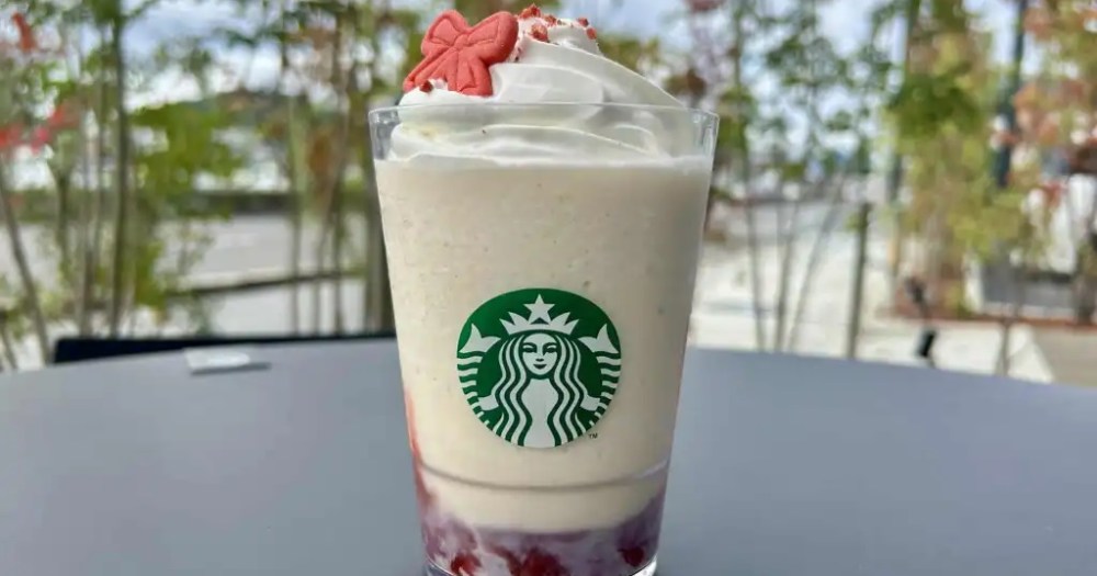 Starbucks’ newest Japanese Frappuccino is here, but is this early Christmas present all we wanted? Starbucks’ newest Japanese Frappuccino is here, but is this early Christmas present all we wanted?