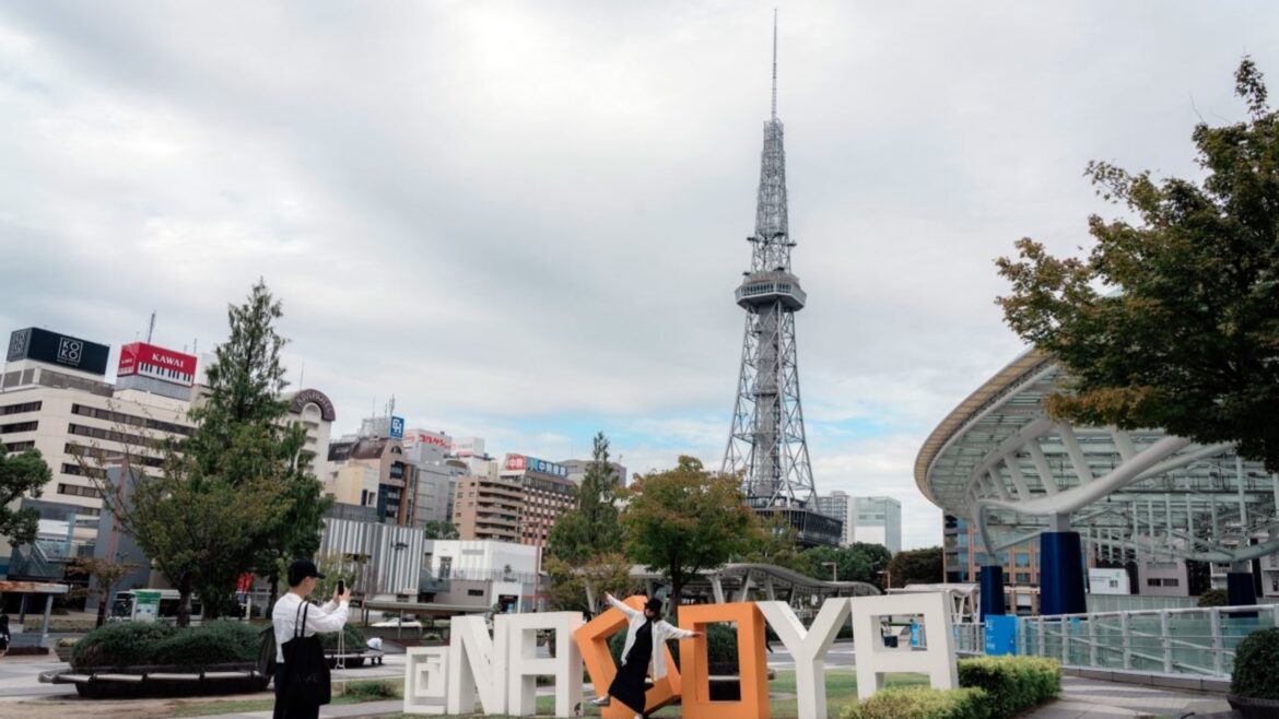 Japan Is Overrun With Tourists. This City Wants More.