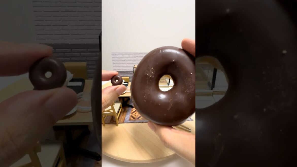 🥯Misdo Japanese Donut Shop Re-Ment Miniature Chocolate Ring Donut #shorts