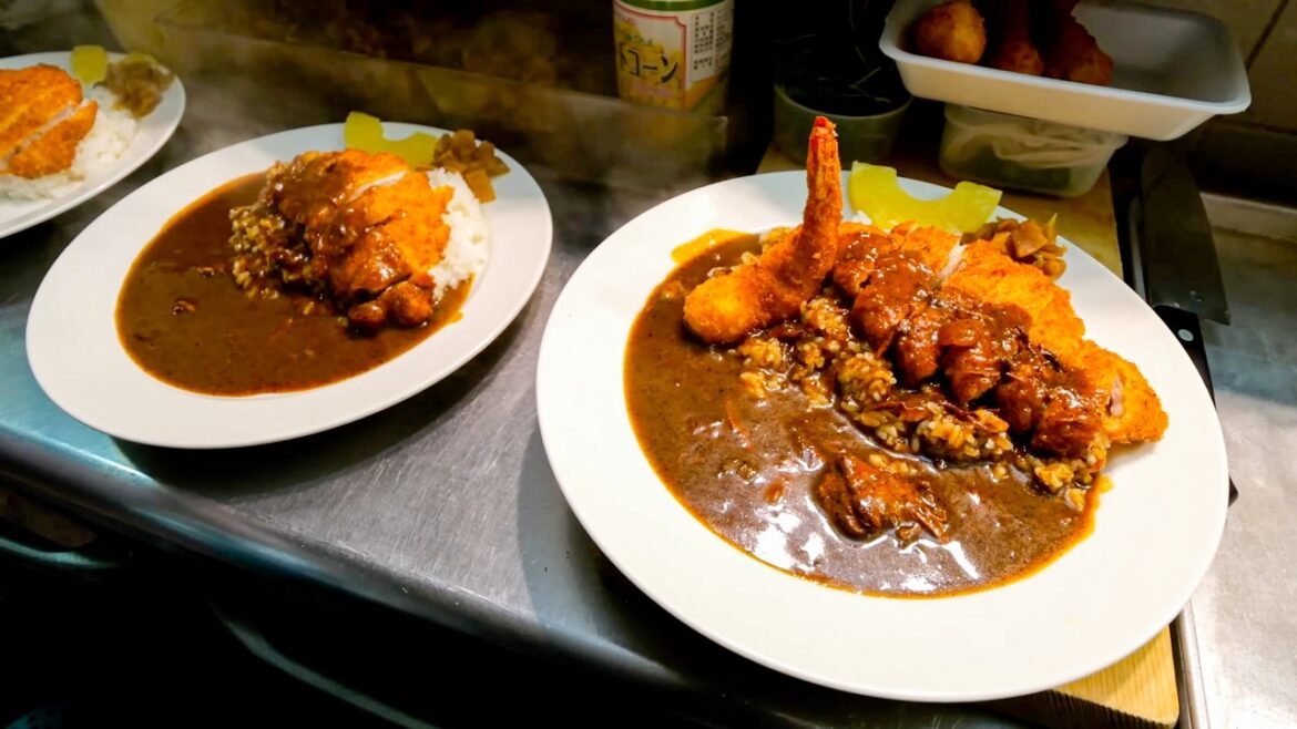 カツカレーが爆売れ！開店と同時に客が流れ込む大阪屈指の老舗カレー店