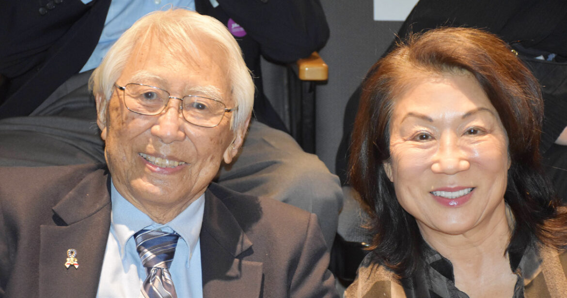 Hoshizaki, Higuchi Honored by Japanese Government