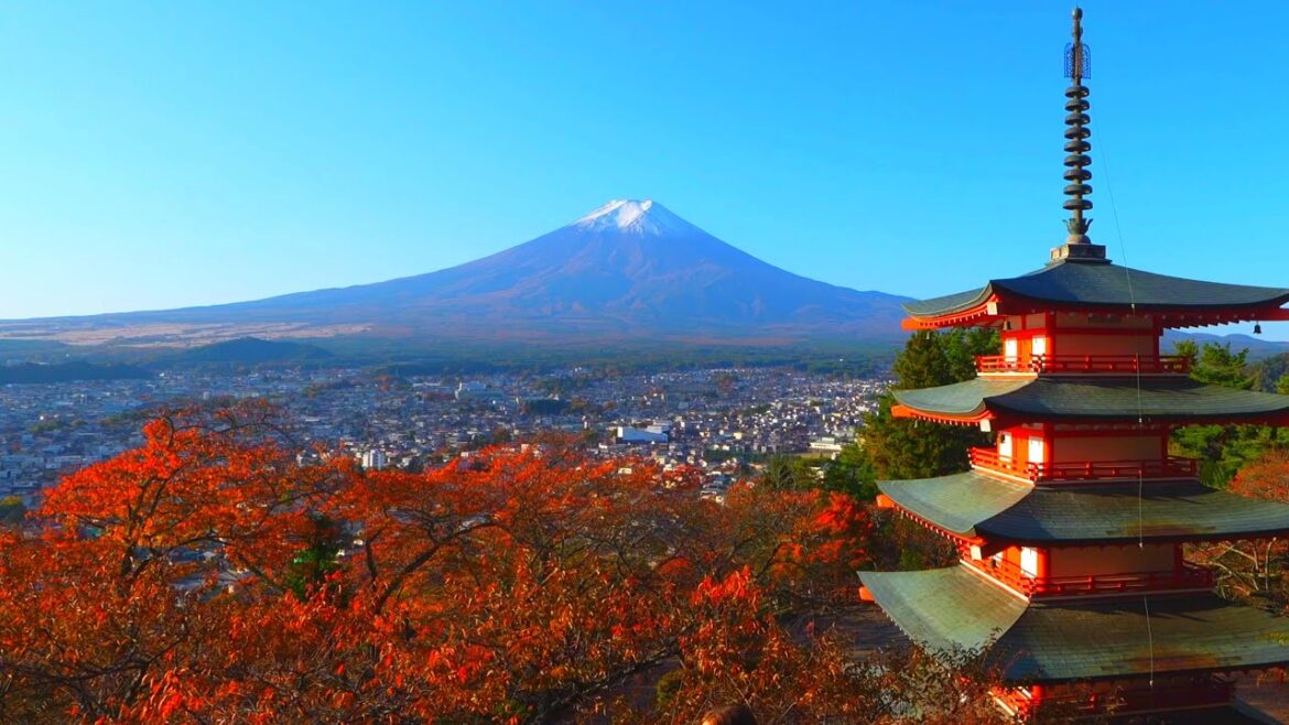 20 stunning autumn foliage views around the Fuji Five Lakes!