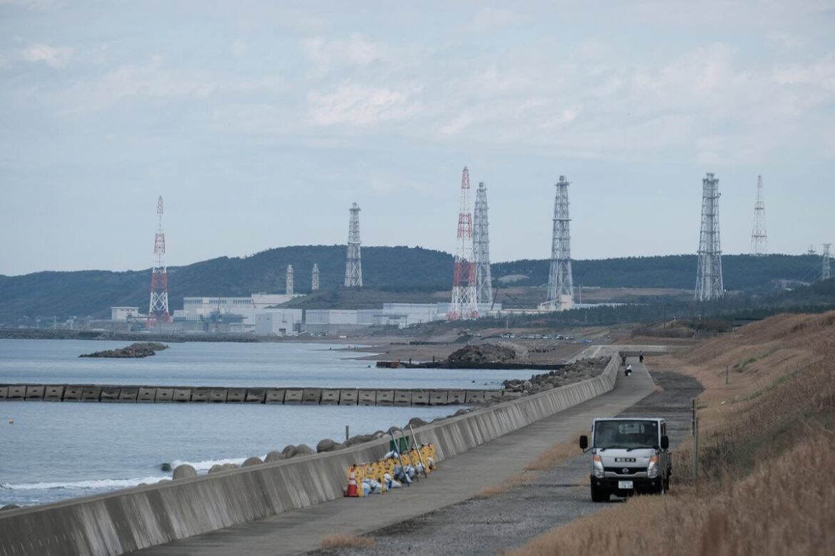 Japan Governor to Visit Fukushima Before Nuclear Plant Decision Japan Governor to Visit Fukushima Before Nuclear Plant Decision