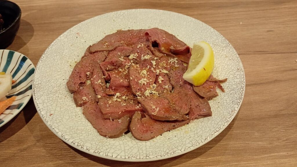 I enjoyed dinner tonight at a stylish izakaya in Tokyo.