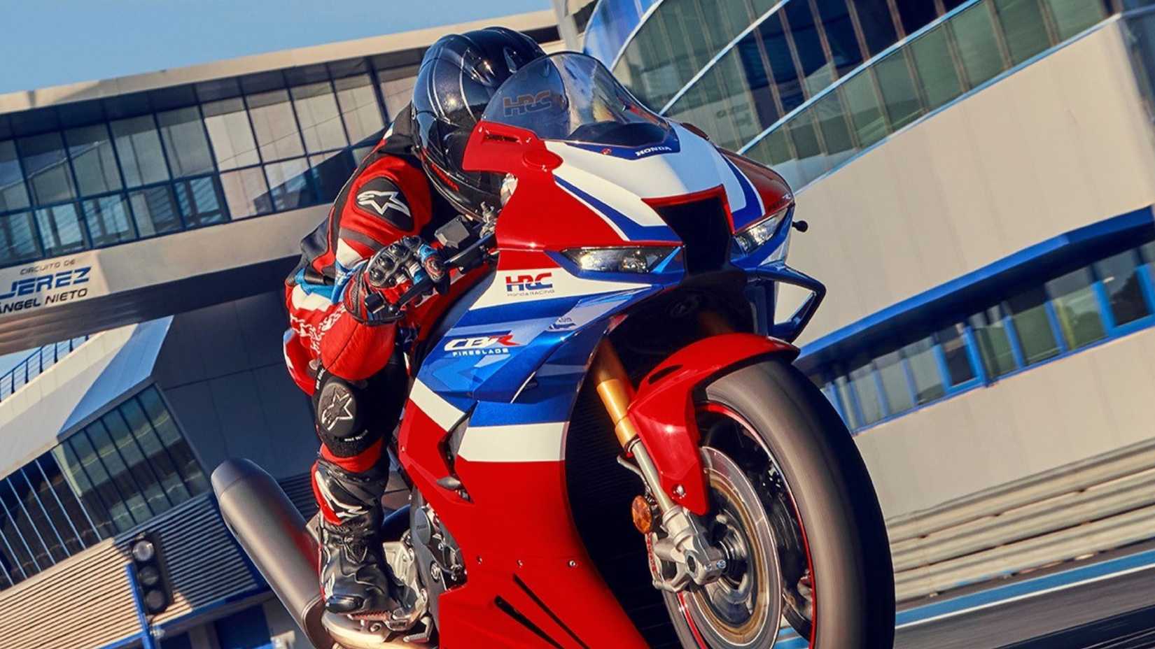 2024 Honda CBR1000RR-R Fireblade