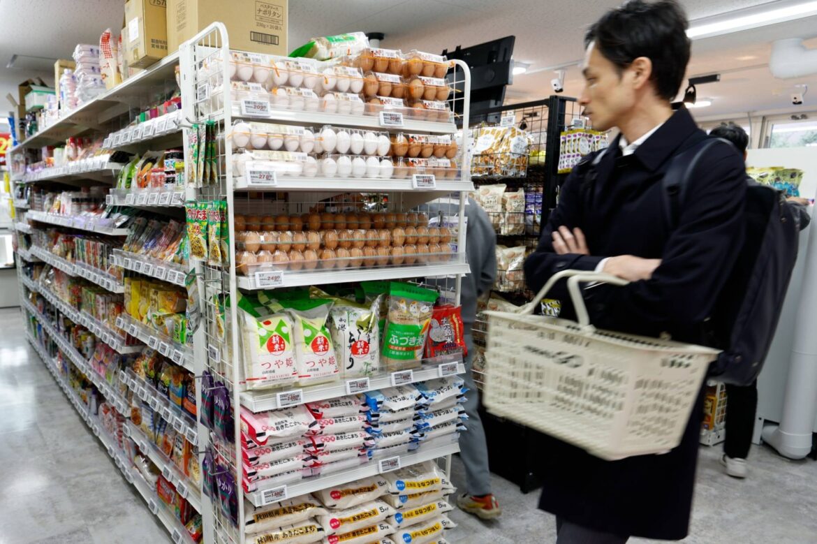 Tokyo inflation beats forecast, keeping BOJ on rate hike path