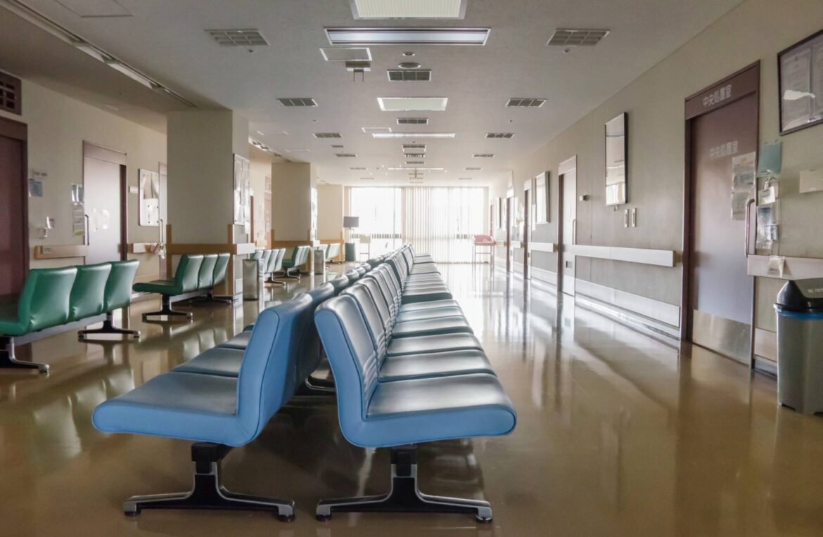 Japan to accelerate talks over revision to medical service fees