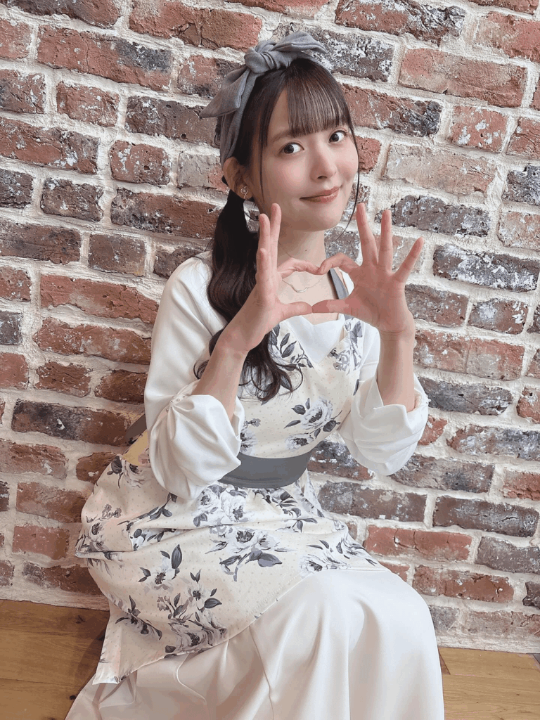 Happy Friday from Uesaka Sumire