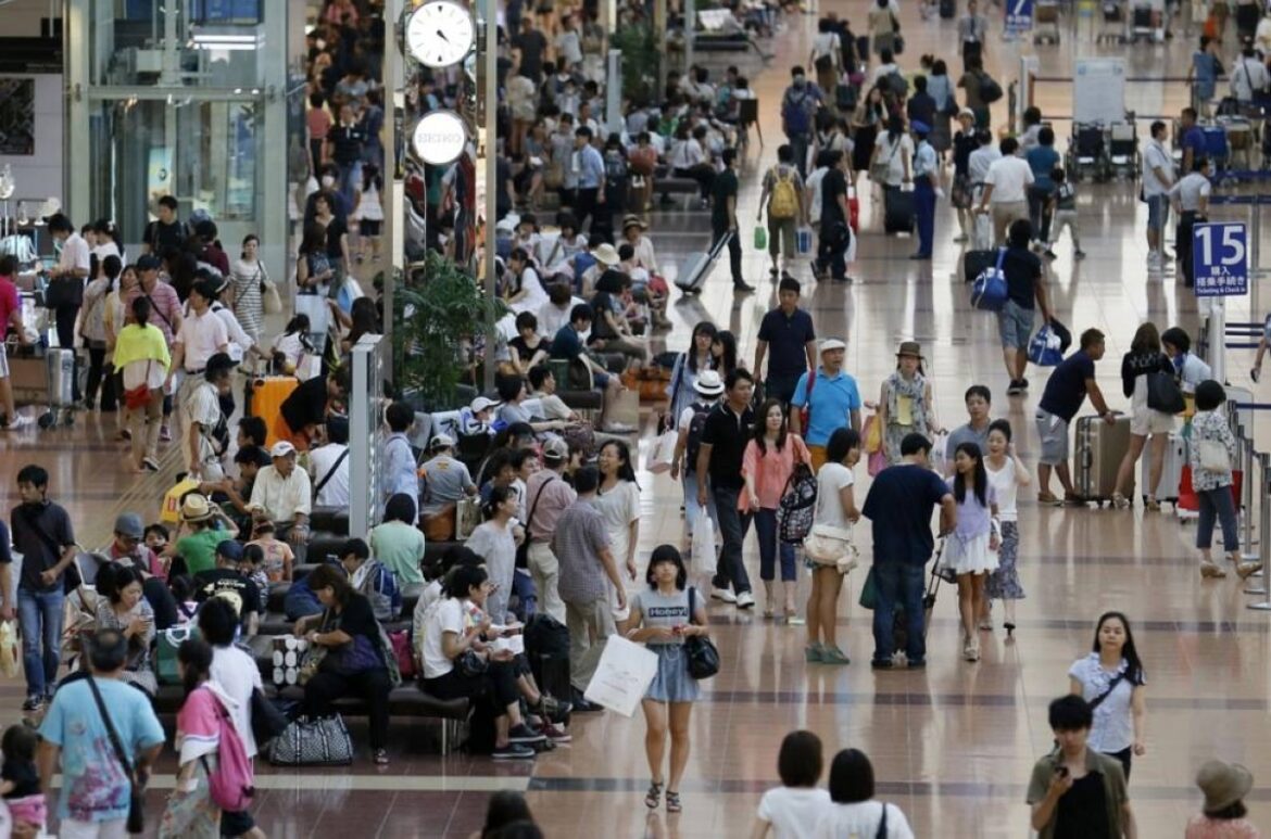 Toilet turmoil hits Tokyo’s Haneda airport terminal Toilet turmoil hits Tokyo’s Haneda airport terminal
