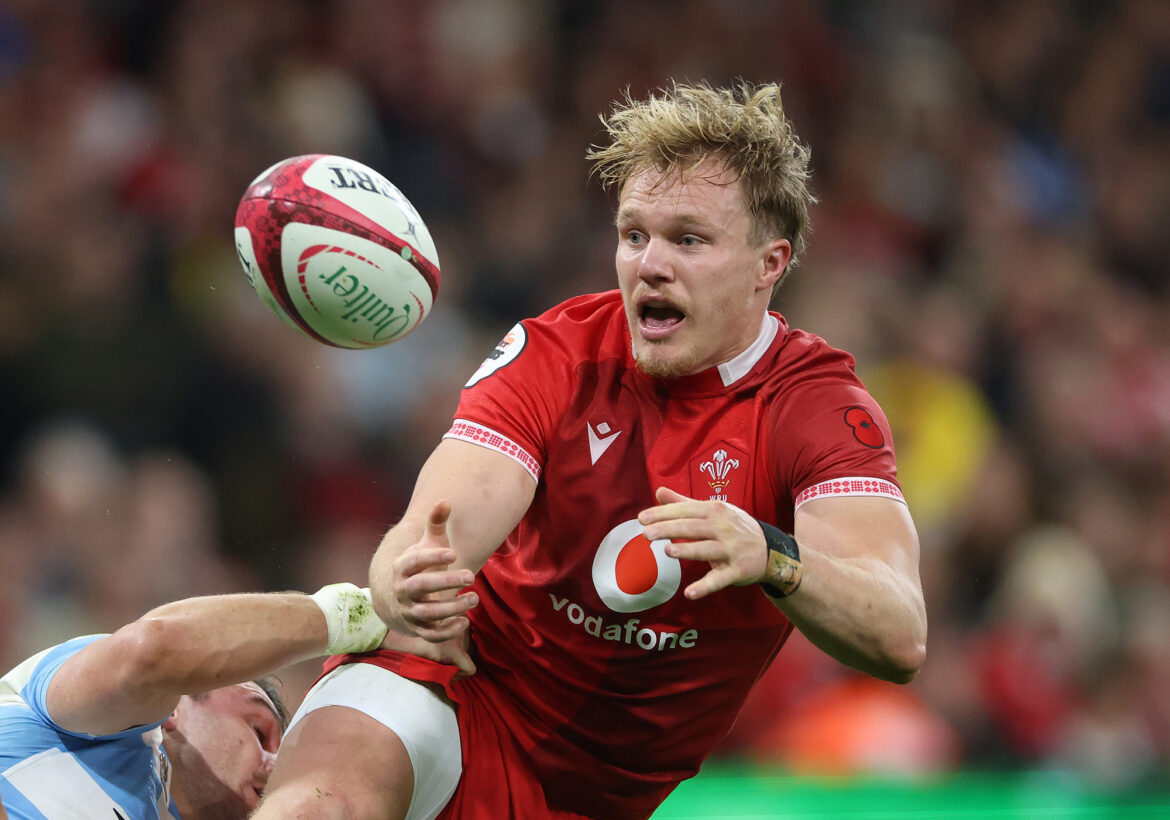 How to watch the Autumn Series clash Wales' Blair Murray off loads during the 2025 Quilter Nations Series match against Argentina