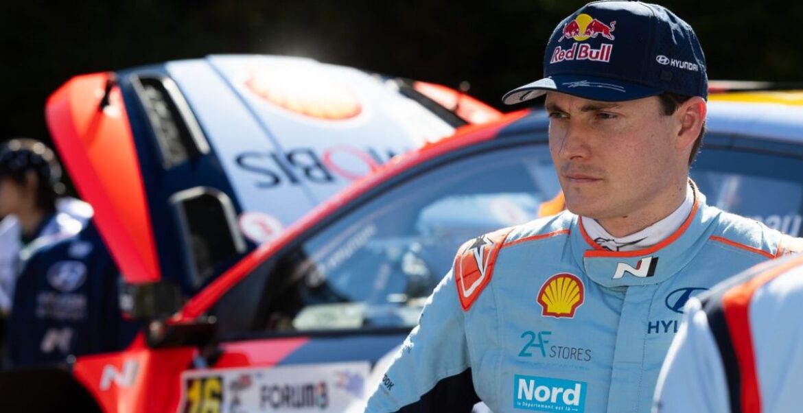 How Fourmaux is defying his team-mates’ Japan struggles – DirtFish How Fourmaux is defying his team-mates' Japan struggles – DirtFish