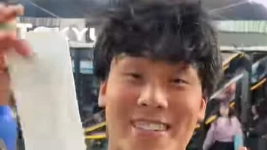 The video was shared by influencer Jojo Sim.(Instagram/@jojosim)