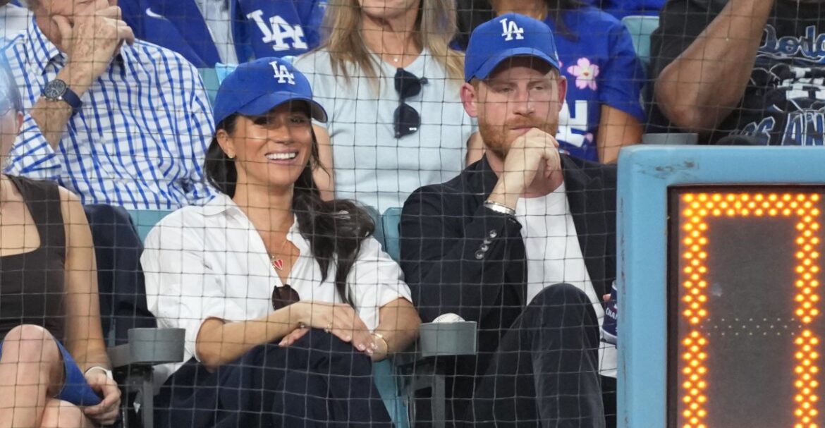 MLB News: Vladimir Guerrero Jr., KBO and Japanese Posting, Prince Harry, Silver Slugger Awards