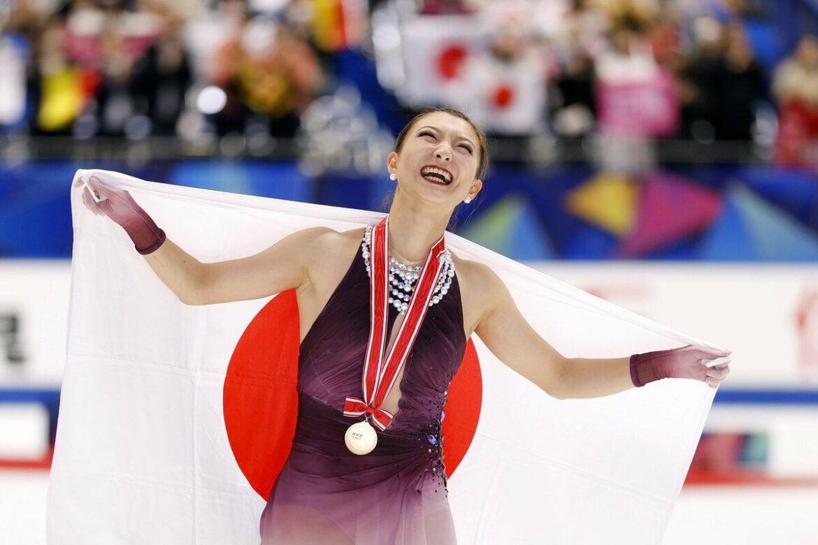 Majestic Sakamoto retains NHK Trophy, Kagiyama wins 3 in row Majestic Sakamoto retains NHK Trophy, Kagiyama wins 3 in row