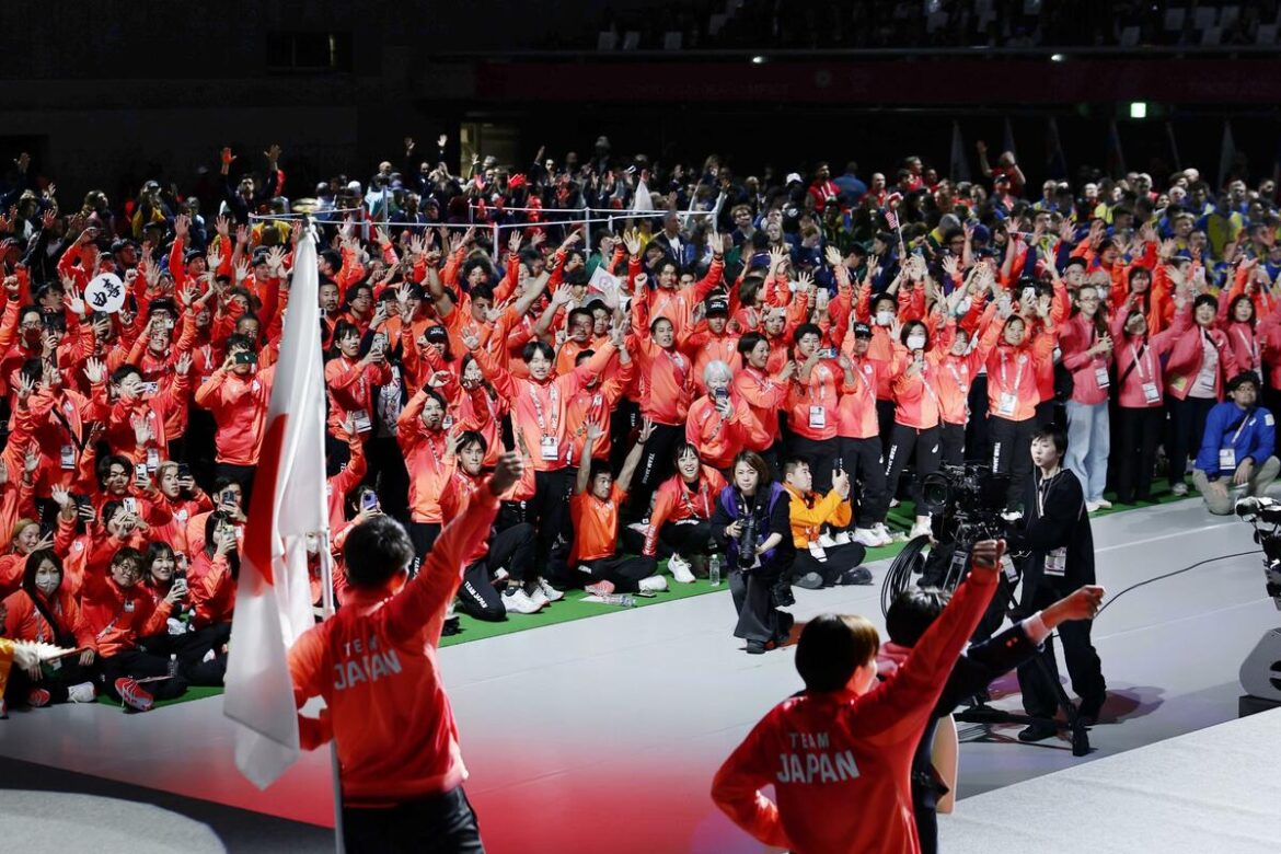 Tokyo Deaflympics close with Japan winning record 51 medals