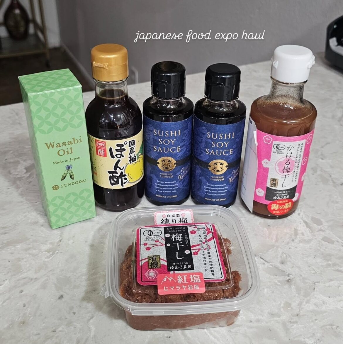 Went to the Japanese food expo here in LA this past weekend! It was fantastic and got to meet a lot of very nice Japanese people! Ate till my heart was content, bought a few goodies, and even bought a haori from the sweetest woman from Kyoto. Highly recommend going next year if you're in the area!