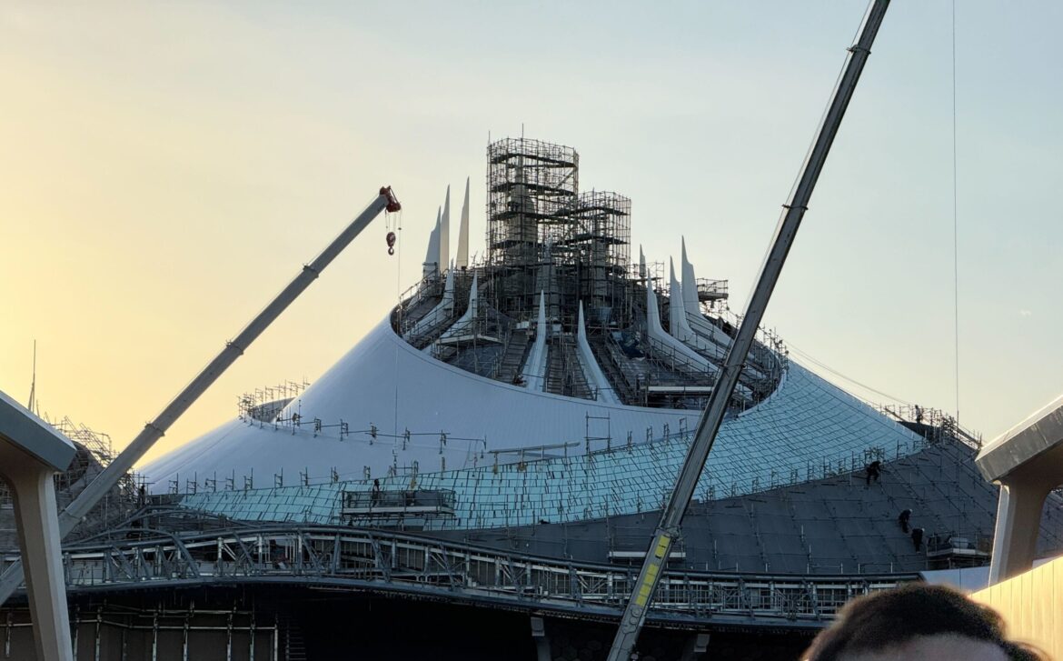 Spires Added to Tokyo Disneyland’s New Space Mountain Spires Added to Tokyo Disneyland's New Space Mountain