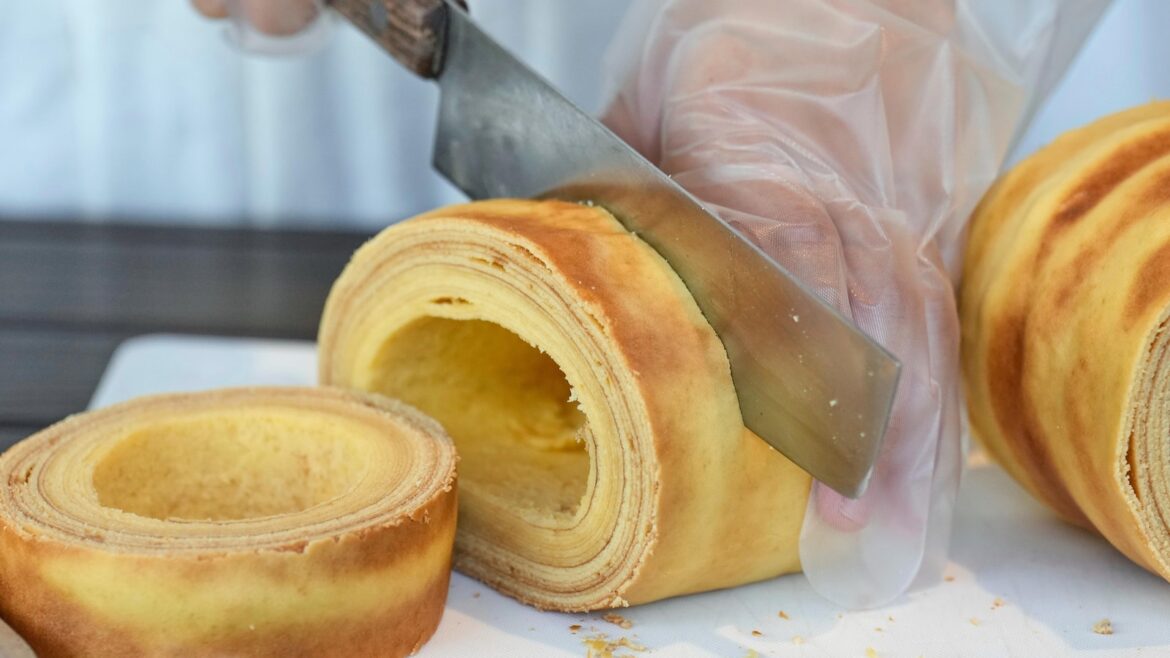 German Baumkuchen ‘tree cake’ survived a disaster and world wars to become a Japanese favorite German Baumkuchen 'tree cake' survived a disaster and world wars to become a Japanese favorite