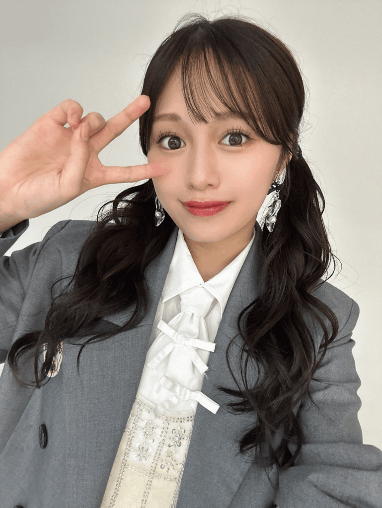 Emori Aya from Her Aruaru City Visual✨