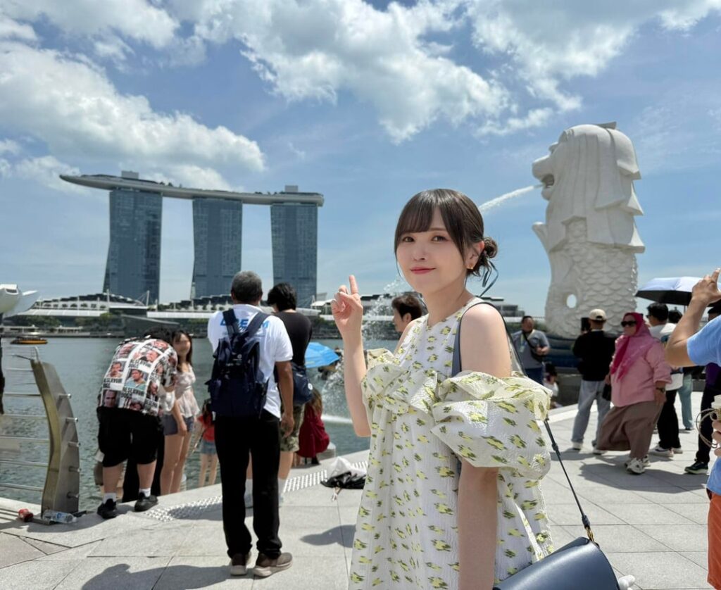 Akari Kitou in Singapore
