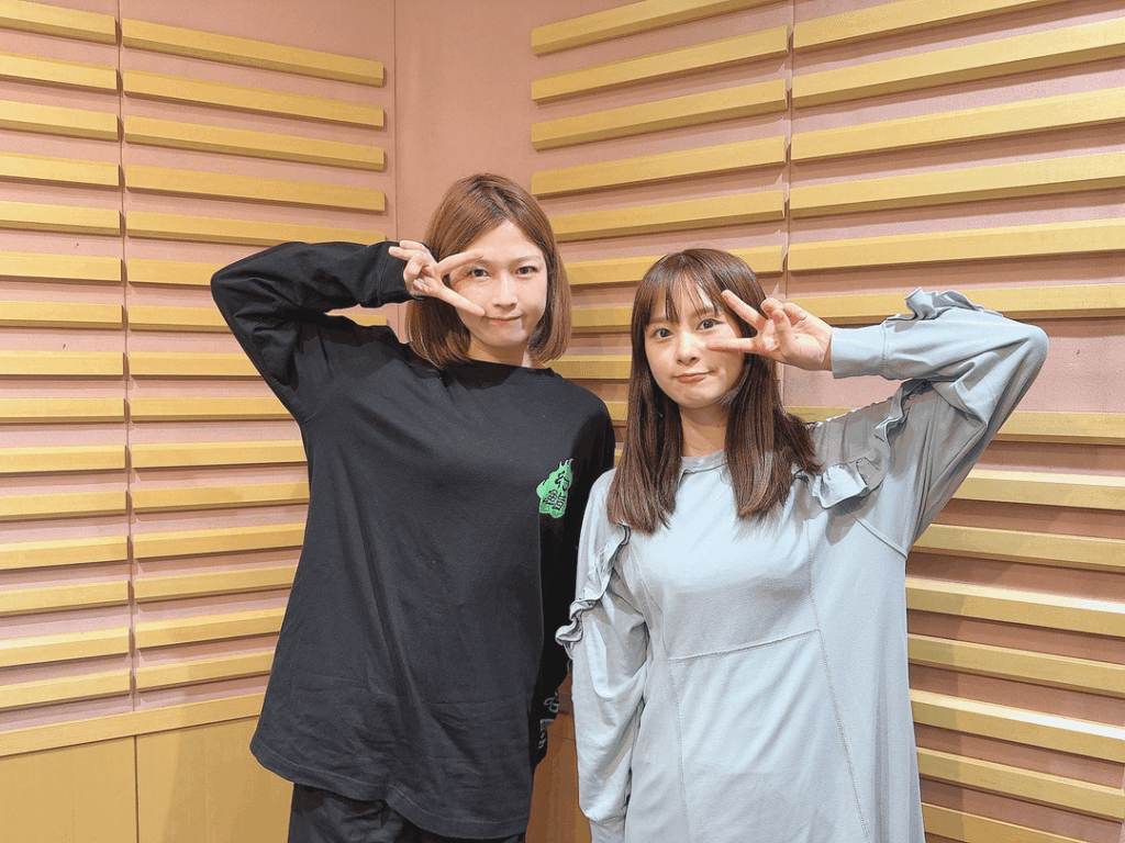 Aoyama Yoshino and Maeda Kaori from Kinyoubi no Shijimi #243