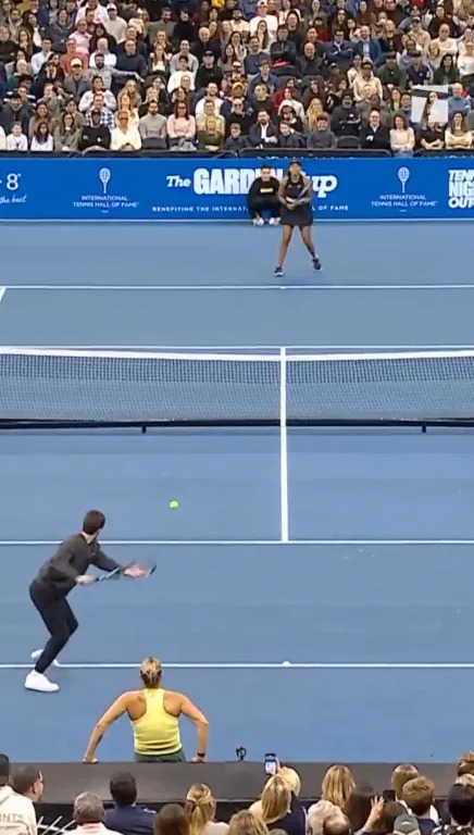 Aryna Sabalenka picked out a fan to compete for her in an exhibition tennis match against Naomi Osaka during the Garden Cup at Madison Square Garden. X / @TennisChannel