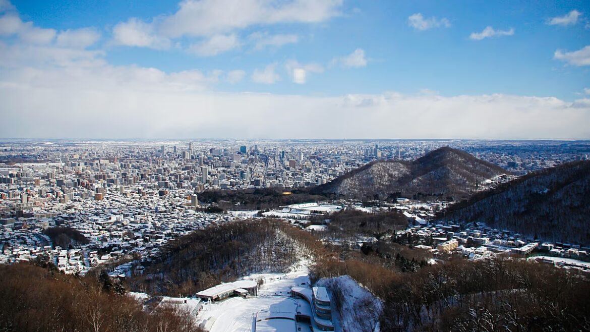 Japan earthquake: Is it safe to travel despite the ‘megaquake’ warning? Japan earthquake: Is it safe to travel despite the ‘megaquake’ warning?