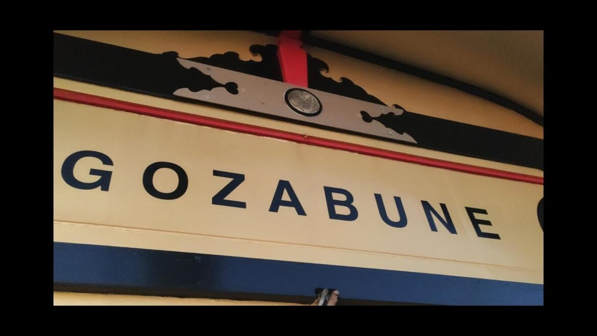 ship tour in kobe