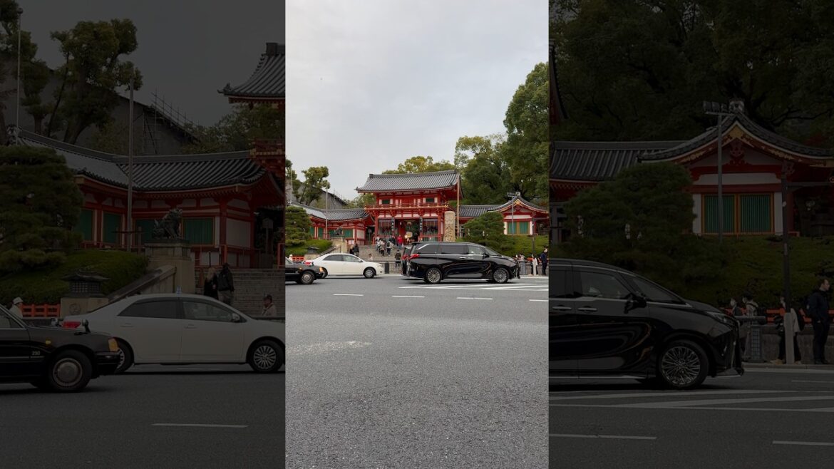 Exploring Gion After Dark – Nishiromon Gate to Hanamikoji Street | Relaxing Kyoto Walk Exploring Gion After Dark – Nishiromon Gate to Hanamikoji Street | Relaxing Kyoto Walk