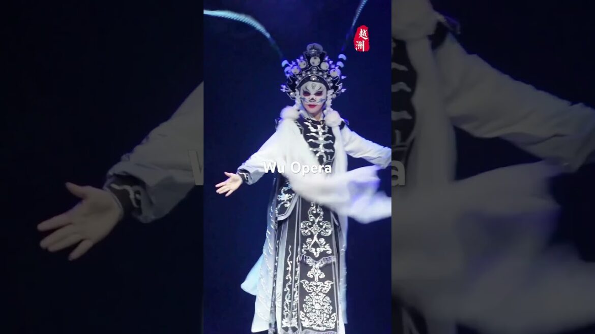 Face changing #china #travel #chinatravel #chinesehistory #culturalheritage #opera