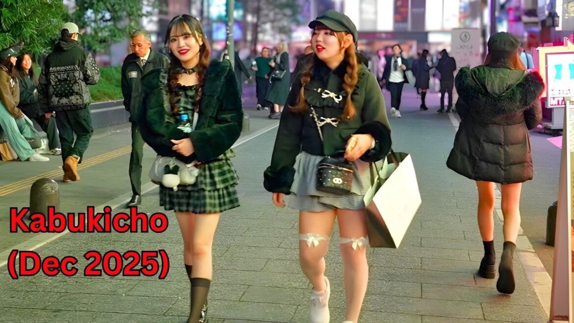 Midnight in Japan’s Biggest Nightlife District | Dec 2025 Midnight in Japan’s Biggest Nightlife District | Dec 2025