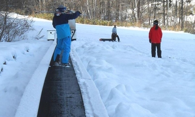 5-year-old boy dies after arm trapped in Hokkaido ski resort conveyor 5-year-old boy dies after arm trapped in Hokkaido ski resort conveyor