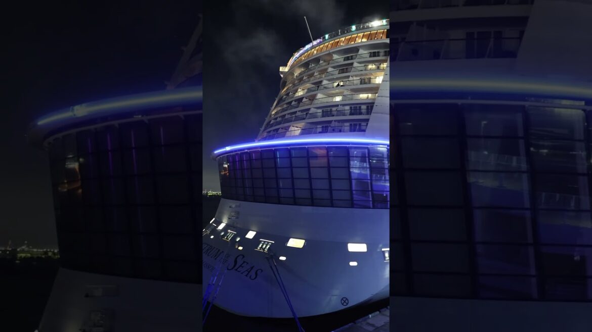 💫豪華クルーズ船⚓️スペクトラム・オブ・ザ・シーズ”🚢